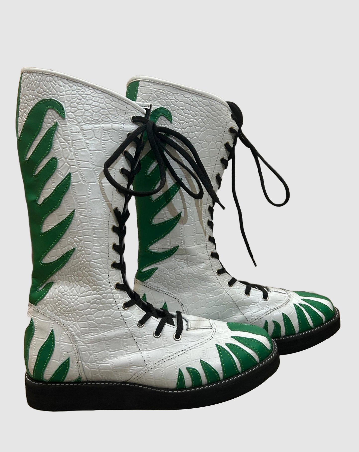 Pro Wrestling Shoes ,100% Original Leather, White color with green fire